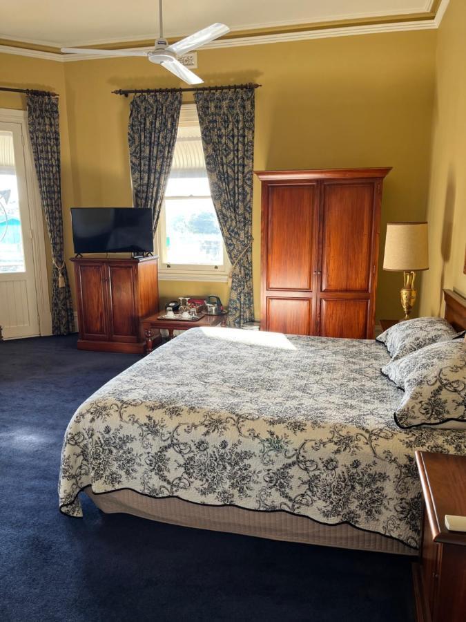 The York Palace Accommodation 外观 照片
